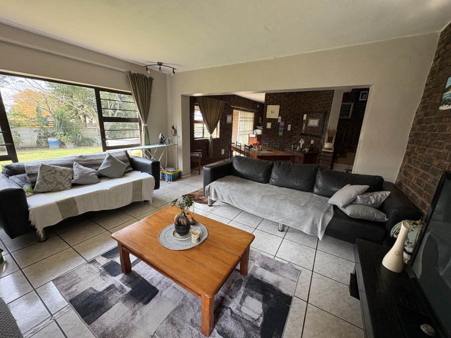 4 Bedroom Property for Sale in Beacon Bay Eastern Cape